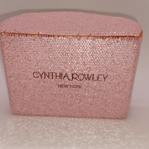 NEW GIFT SET of Jewelry Box, Bye Bedhead Pillowcase & So Fresh Facial Cloths - Picture 7 of 11